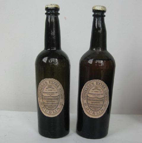 BOTTLE, Brown Guinness (Vintage Label)